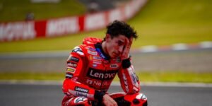 Mark Marquez Juara Dunia Dini, Fans Rosi Gigit Jari Karena …